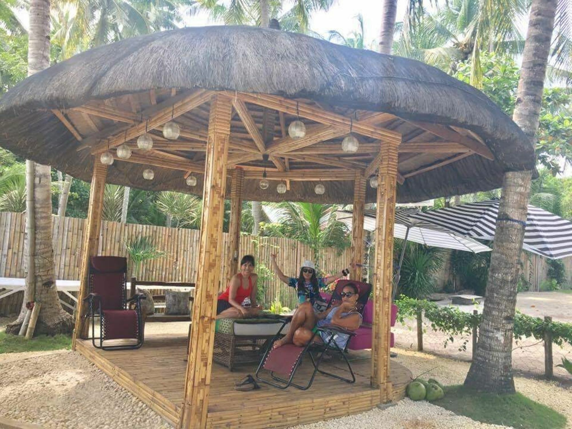 Villa The Whitehouse By The Sea Panglao Exterior foto